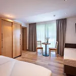 Apart Otel Gaestehaus Schneeberger 3*