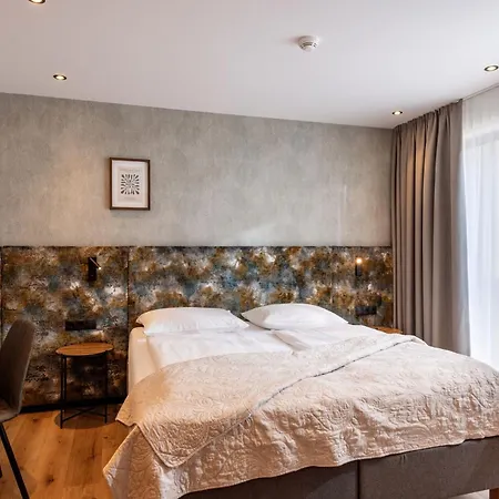 Ξενοδοχείο με διαμερίσματα Gaestehaus Schneeberger