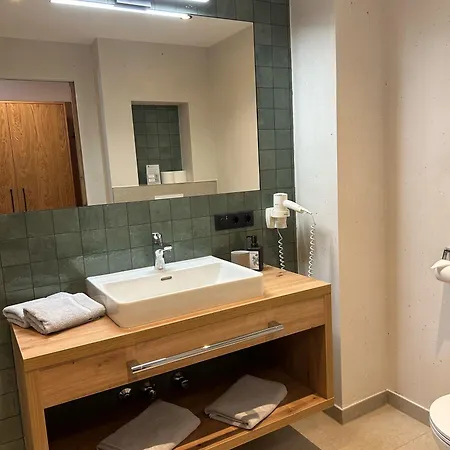 Ξενοδοχείο με διαμερίσματα Gaestehaus Schneeberger Mayrhofen