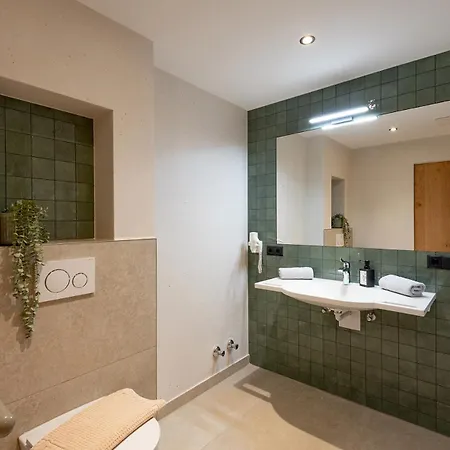 Gaestehaus Schneeberger Mayrhofen