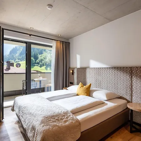 Schneeberger Aparthotel Mayrhofen