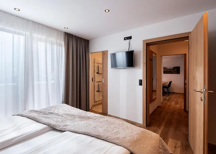 Aparthotel Gaestehaus Schneeberger 3*