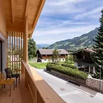 Апарт-отель Gaestehaus Schneeberger Майрхофен