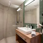 Апарт-отель Gaestehaus Schneeberger 3*