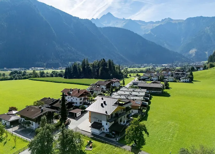 Gaestehaus Schneeberger Apartahotel 3*