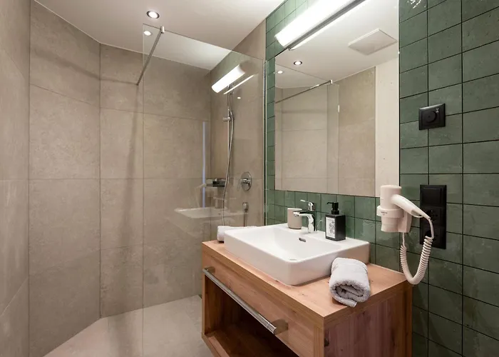 Apartahotel Gaestehaus Schneeberger 3*